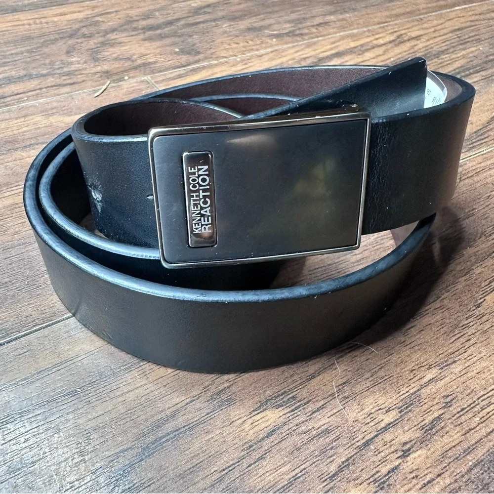Kenneth Cole Black Leather Buckle Belt